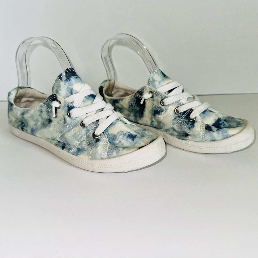 NWOT, Jellypop “Dallas” Blue & White Tie-Dye Lace-Up Sneakers, Sz 8M